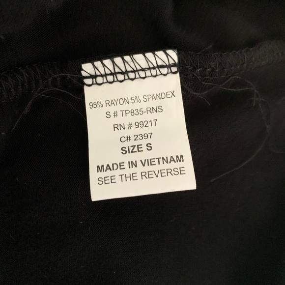 Moa Moa, Embroidered tank top, Sz Small, Black with Beige flower - Picture 5 of 5